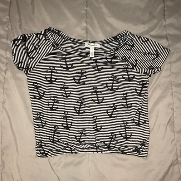 Aeropostale Tops - Aeropostale Crop Top